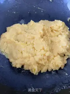 Make A yellow milk pie step 8