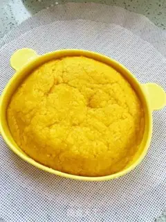 Make A yellow milk pie step 9