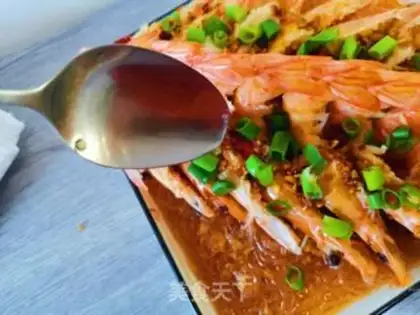 Make Garlic fan steamed shrimp step 11