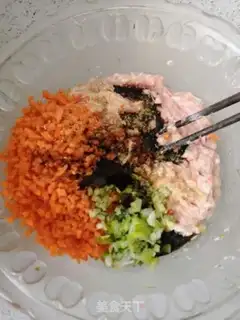 Make Carrot pork buns step 4