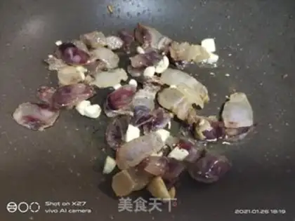 Make Garlic fried sausage step 2
