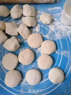 Make Carrot pork buns step 8