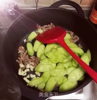 Make Beef cucumber step 1