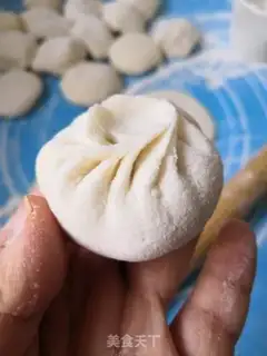 Make Carrot pork buns step 11