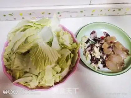 Make The cabbage and the sausage step 0