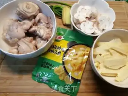 Make A chicken with a gold soup step 2