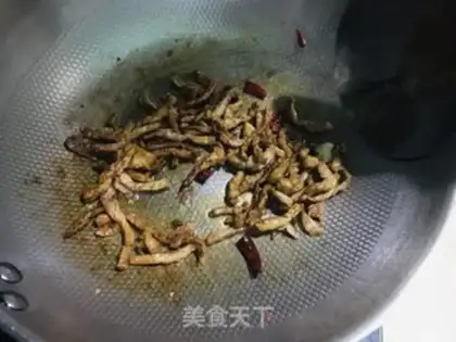 Make Onion carrots, fried meat step 3
