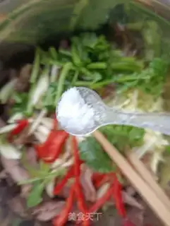 Make Cabbage with goose legs step 5