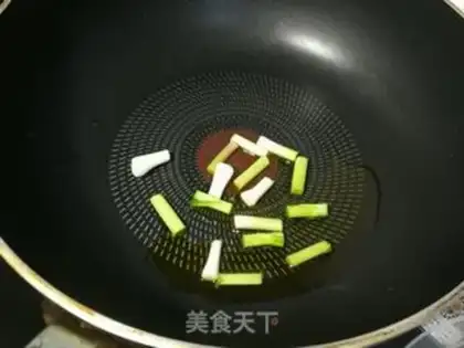 Make Garlic rice step 1