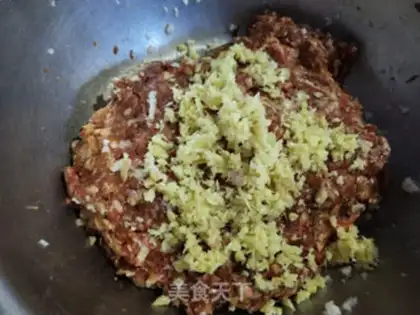Make Steam beef lion head step 1