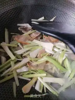 Make Garlic meat step 1