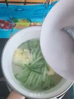 Make Egg dumpling soup step 6