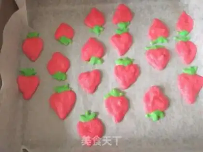 Make Strawberry roll step 13