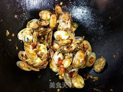 Make Spicy clams step 5