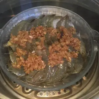 Make Garlic fan steamed shrimp step 6
