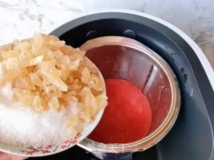 Make Strawberry jam step 4
