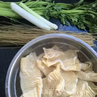 Make Spicy sauerkraut step 2
