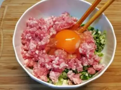 Make Spring rolls step 2