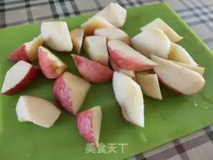 Make Red-tree apple sugar step 1
