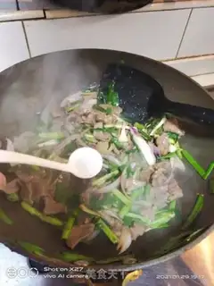 Make Onion garlic and beef step 4