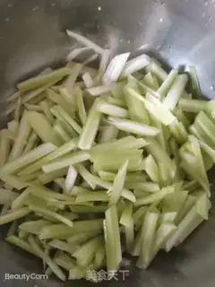 Make Eggcake cabbage step 2