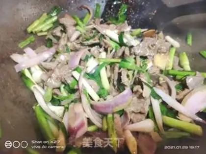 Make Onion garlic and beef step 5