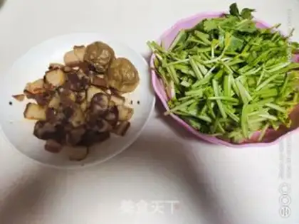 Make Sausage meatballs and celery step 0