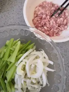 Make Soup with cabbage step 0