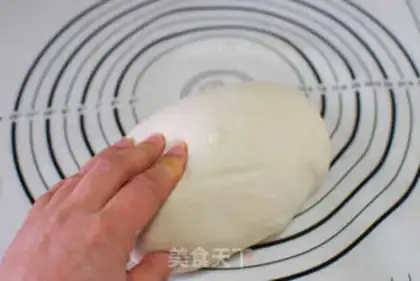 Make Pumpkin rolls with beef step 1