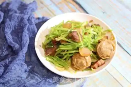 Make Sausage meatballs and celery step 5
