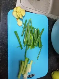Make Crab onions step 1