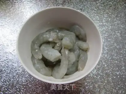 Make Pyramid shrimp and iron stick powder step 4