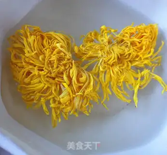 Make Orange chrysanthemum tea step 2