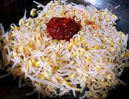 Make Spicy bean sprouts step 6