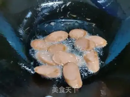 Make Spud ham sausages step 3