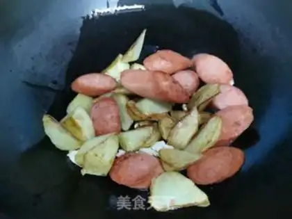 Make Spud ham sausages step 6