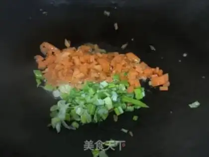 Make Eggs and onions step 3