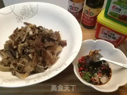 Make Bean sauce, fragrance leaves step 3