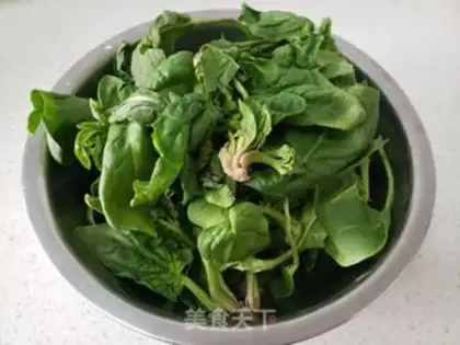 Make A spinach mix fan step 0