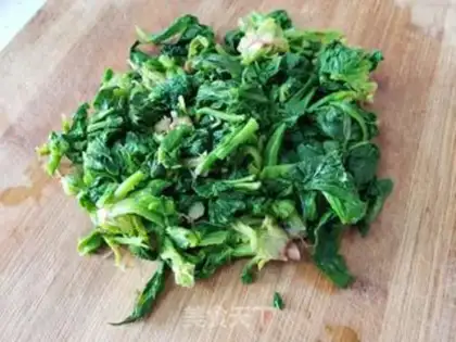 Make A spinach mix fan step 3