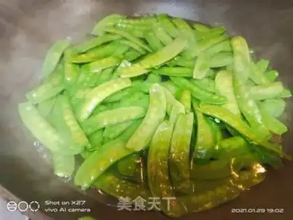 Make Dutch beans make flowers step 1