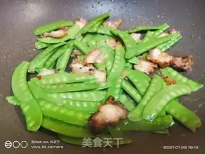 Make Dutch beans make flowers step 3