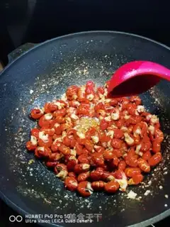 Make Three lobster tails make you addictive step 13