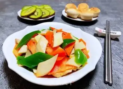 Make Pyramid carrots, fried abalone mushrooms step 11