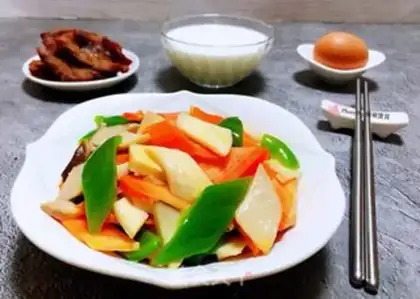 Make Pyramid carrots, fried abalone mushrooms step 13