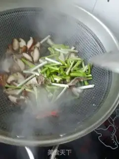 Make Garlic fried mushrooms step 7