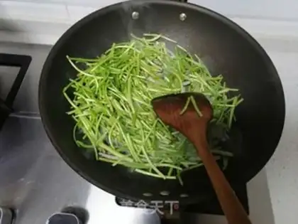 Make Stinky, fried artemisinin step 3