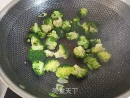 Make Skull and broccoli step 8