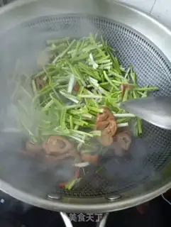 Make Garlic and intestines step 8