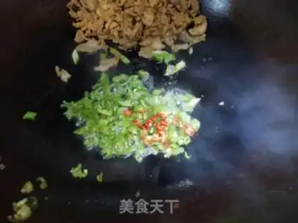 Make Pepper garlic fried oil step 2